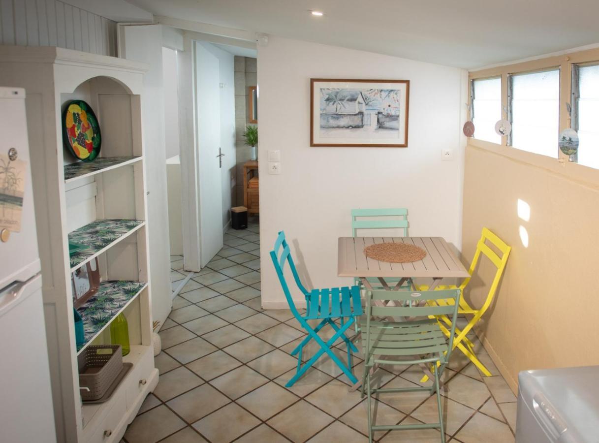 Jolie Case Creole, Lagon A Pied, Jardin Saint-Gilles Les Bains Extérieur photo